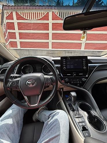 lexus ct 200: Toyota Camry: 2.5 l | 2022 il Sedan — 8