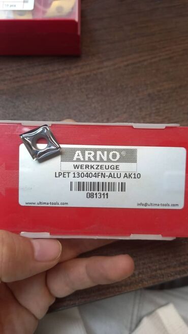 İstehsal avadanlığı: Dəzgah alətləri və kəsici lövhəciklər (freze və torna üçün) — 22