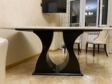 lovhe: Mətbəx/Qonaq otağı üçün masa və 4 ədəd stul dəsti. - Masa: Ovala — 4