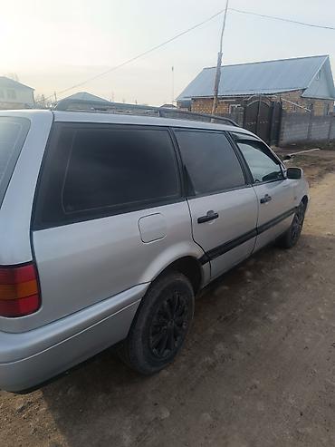 Volkswagen: Volkswagen Passat Variant: 1993 г., 1.8 л, Механика, Бензин, Универсал — 3