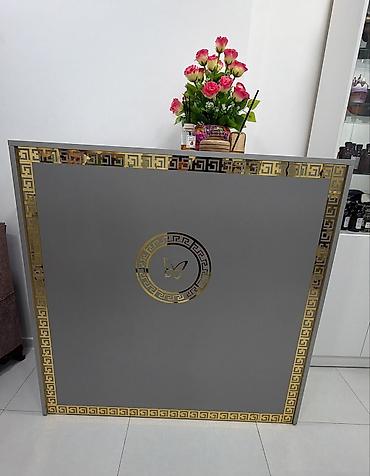 mebel taxtası: Resepşn stolu 180 Azn. Təcili satılır. Ünvan Razin. Nərgiz🌾9295 — 2
