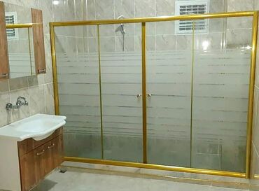 Duş kabinaları, arakəsmələr: Yeni Üstü açıq kabina, Künc üçün, Rayonlara çatdırılma, Pulsuz çatdırılma — 14