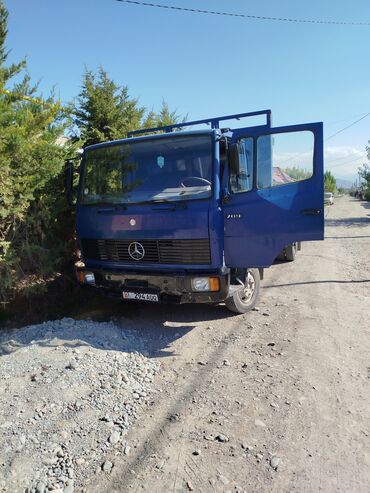 мерседес грузовой гигант: Грузовик, Mercedes-Benz, 4 т, Б/у