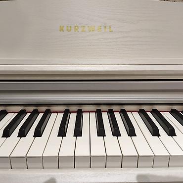 Musiqi alətləri: Elektro piano Kurzweil M 210 Polifoniya:128 Klavişlər:88 Səslər:20 — 2