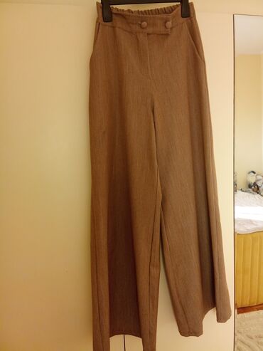 zara kratke pantalone: L (EU 40), Visok struk, Zvoncare