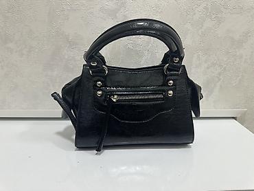 mango çanta: Qara mini əl çantası yenidi istifade edilmeyb paketindedi - Material — 1
