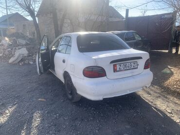 запчасти hyundai h1: Hyundai Accent: 1997 г., 1.3 л, Механика, Бензин, Седан