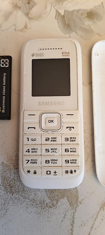 samsung e 2530: Samsung Duos klassik düyməli mobil telefon Xüsusiyyətlər: - İki SIM — 3