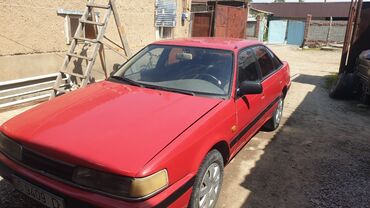 Mazda: Mazda 626: 1988 г., 2.2 л, Механика, Бензин, Хэтчбэк