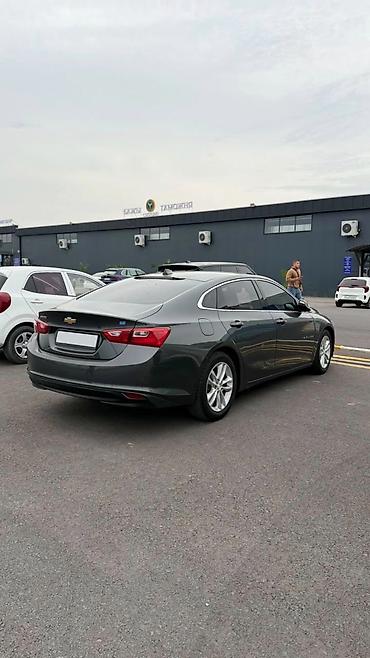 8: Chevrolet Malibu: 2017 г., 1.8 л, Автомат, Гибрид, Седан — 5