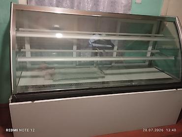 Soyuducu avadanlığı: Vitrin soyuducu əla vəziyyətdə.
real alıcıya endirim olunacaq — 1