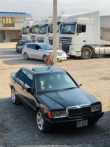 285 2f70 2f17: Mercedes-Benz 190: 1989 г., 2 л, Механика, Бензин, Седан — 1