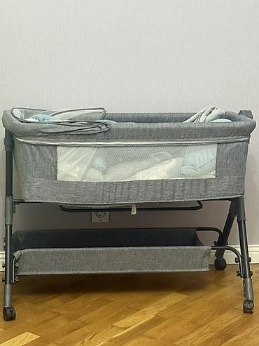 beshik: Beşik-yan beşik (co-sleeper) – boz rəng - Körpə üçün yan beşik — 1