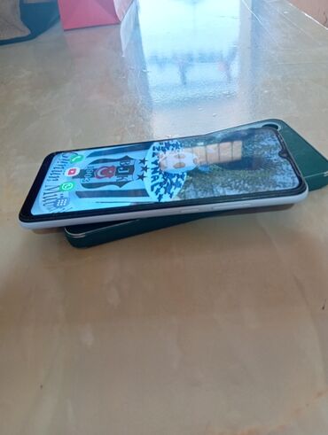 Samsung: Məhsul: Android smartfon - Ekran: tam ekran dizayn, damla tipli ön — 8