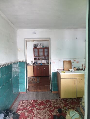 продажа домов в городе бишкек: 78 м², 3 комнаты, Старый ремонт Без мебели
