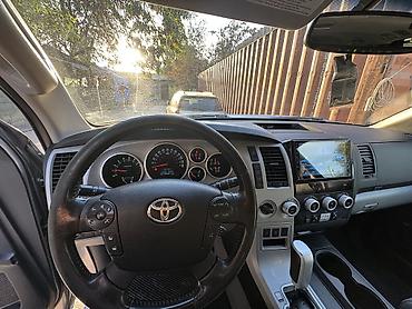 215 75 15: Toyota Sequoia: 2008 г., 5.7 л, Автомат, Газ, Внедорожник — 6