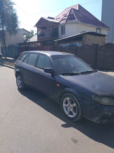 Mazda: Mazda 323: 2002 г., 1.6 л, Механика, Бензин, Хэтчбэк