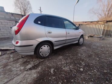 Nissan: Nissan Tino: 2001 г., 1.8 л, Механика, Бензин, Универсал