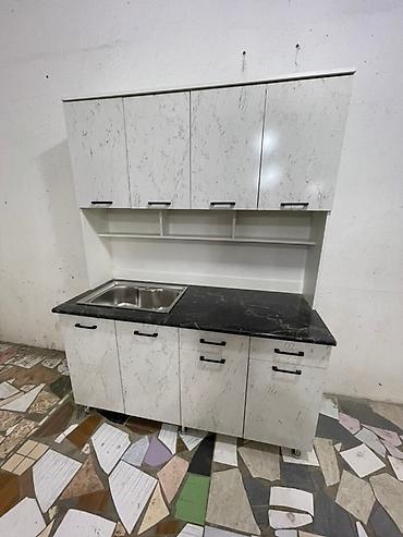 Кухонные гарнитуры: Кухонные гарнитуры с мойкой — несколько вариантов фасадов и столешниц — 8