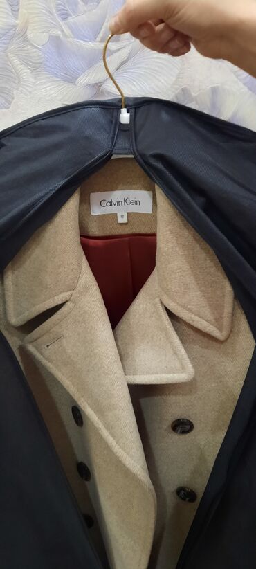palto qadın üçün: Palto Calvin Klein, M (EU 38), rəng - Bej