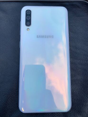 чехол samsung a50: Samsung A50, Б/у, 128 ГБ, цвет - Белый, 2 SIM