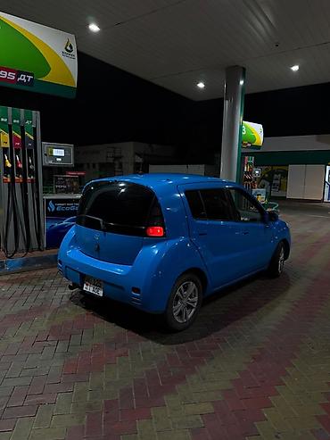 Toyota: Toyota WiLL Cypha: 2003 г., Хэтчбэк — 4