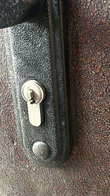 Аварийное вскрытие замков: 🔐 ВСКРЫТИЕ ЗАМКОВ В БИШКЕКЕ 24/7 Не можете открыть дверь? Потеряли — 6