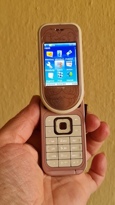 Nokia: Nokia 7373, bоја - Roze, Na preklapanje — 16