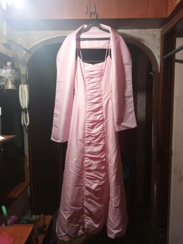 розовое платье длинное: Повседневное платье, Длинная модель