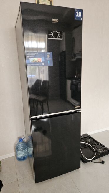 Soyuducular: Yeni 2 qapılı Beko Soyuducu Satılır, rəng - Qara, Dolab içi