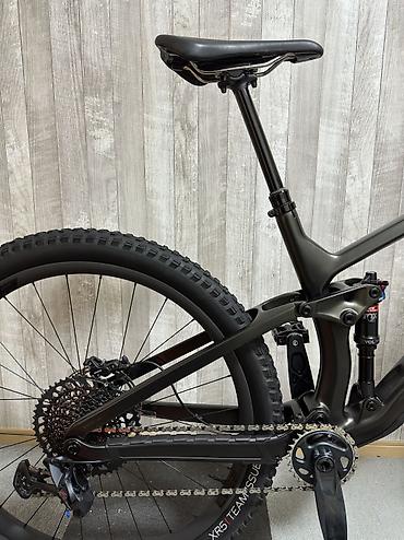 fit shuttle: TREK Fuel EX 9.8 GX Gen 5 2023 фулл карбон, топовый трейловый байк. Из — 2