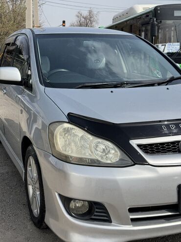 Toyota: Toyota Ipsum: 2003 г., 2.4 л, Автомат, Бензин, Минивэн