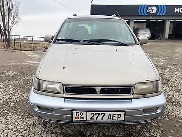атбашы авто: Hyundai Santamo: 1998 г., Кол менен иштөөчү, Бензин, Вэн/Минивэн — 2
