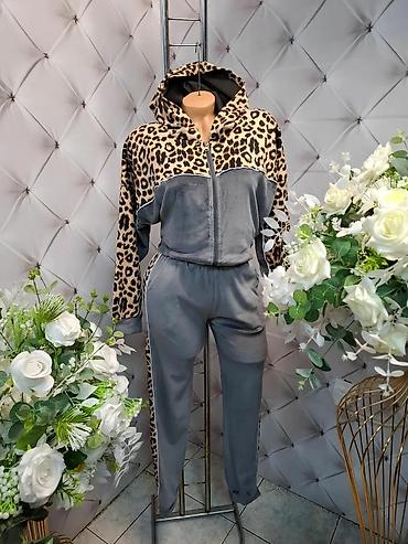 Gornji i donji deo: Velicine M/L,XL/XXLŽenski komplet trenerke sa kapuljačom – meki velur — 6