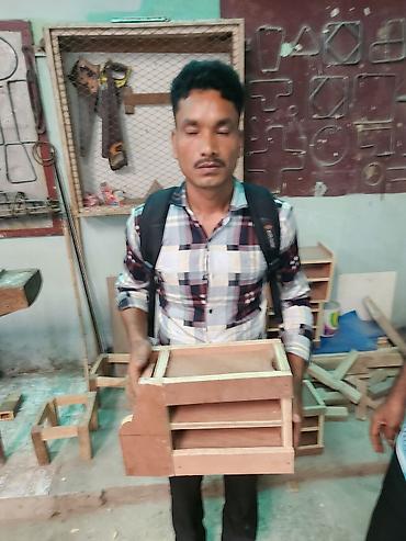 Građevinarstvo i proizvodnja: Wats app number Usluga: Posredovanje i dovođenje radne snage + — 6