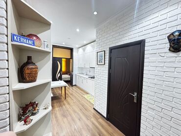 Günlük kirayə mənzillər: 3 otaqlı — 4