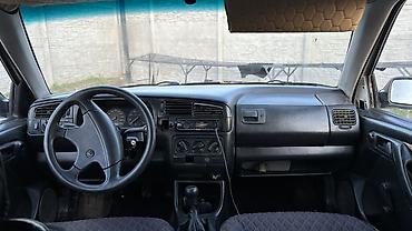 Volkswagen: Volkswagen Golf: 1997 г., Газ, Хэтчбэк — 8