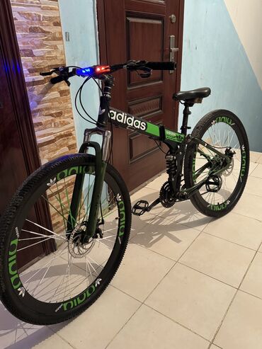 İdman velosipedləri: İşlənmiş Dağ velosipedi Adidas, 29", sürətlərin sayı: 31, Ödənişli çatdırılma