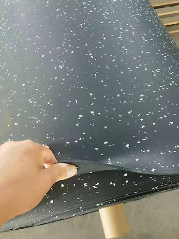 Модульные покрытия, пазлы: Плитка-коврик из резиновой крошки с замком «пазл» для спортивных и — 26