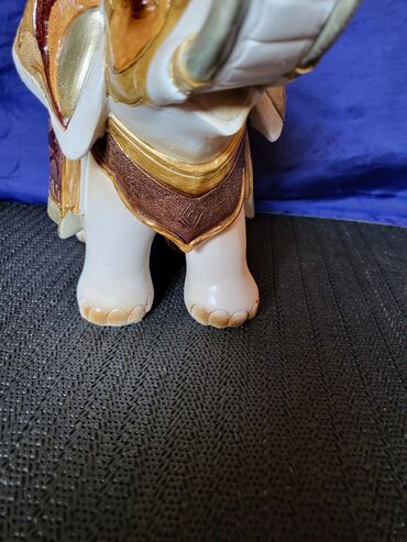 Figure: Figura, bоја - Šareno, Novo — 9