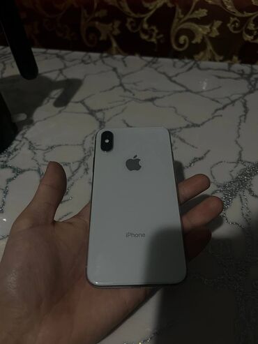 Apple iPhone: IPhone Xs, Б/у, 64 ГБ, Белый, Чехол, 71 % — 5