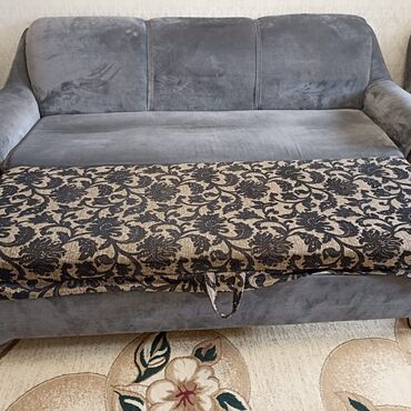 корпусная мебель диван: Диван-кровать, цвет - Серый, Б/у