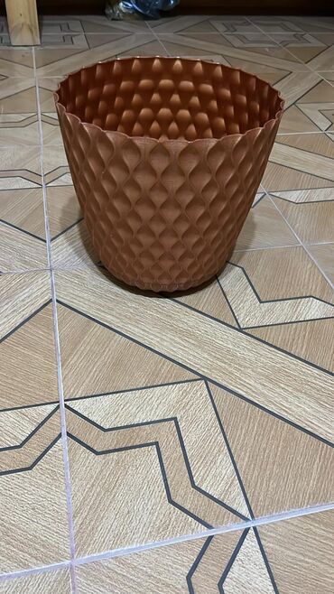 Bitkilər üçün dibçəklər: Cürbəcür fərqli dizaynda fərqli ölçüde dibçəklər aylr-ayrı və bütov -da lalafo.az — 2 Bitkilər üçün dibçəklər: Cürbəcür fərqli dizaynda fərqli ölçüde dibçəklər aylr-ayrı və bütov — 2