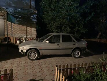 ford машина: Ford Escort: 1998 г., 1.6 л, Механика, Бензин, Хэтчбэк