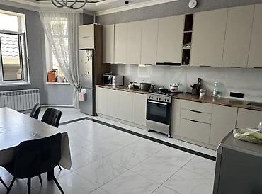 Продажа домов: 6 комнат и более, 270 м², 5 соток, Бишкек, Арча-Бешик ж/м Риэлтор — 10