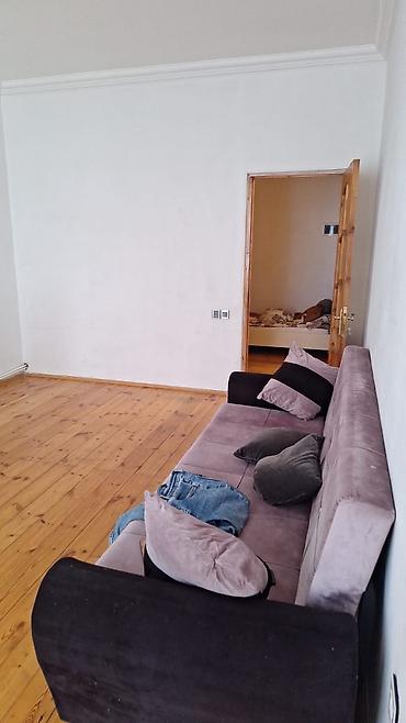 studio ev: Bir nefer bey axtarilir. Yaşi 30 qədər. Təmizkar və pis verdişi — 1