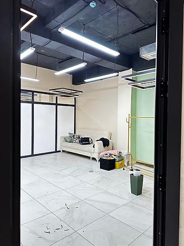 ул буденного: Сдаю Офис целиком: 65 м², В торговом центре, С ремонтом, Первая линия — 9