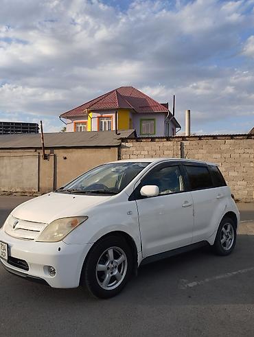 смешанный: Toyota Ist: 2004 г., Автомат, Бензин — 3