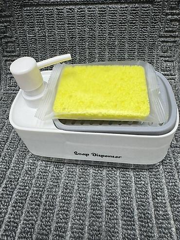 bed: Диспенсер для моющего средства с подставкой для губки - Компактный — 1