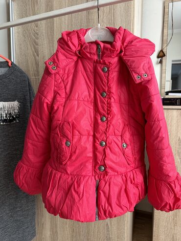 детское куртки: Куртка детская. Размер 7-8 лет. Цена 1000